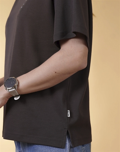 Elsk - Untamed Flora Womens Interlock T-shirt - Brown